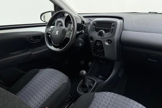 Peugeot 108 1.0 e-VTi 72pk Active 5 deurs | Airconditioning | Elektrische ramen voor | Centrale vergrendeling | DAB + radio met bluetooth / 11