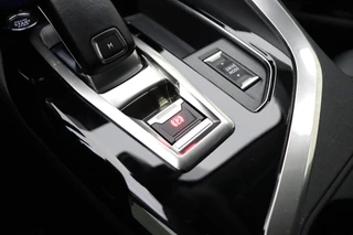 Peugeot 5008 1.2 PureTech Allure Pack Business 130 PK | Automaat | 7-zits | Camera | Cruise Control | Navigatie | Climate Control | Start/stop |Getinte ramen | 1e eigenaar / 33