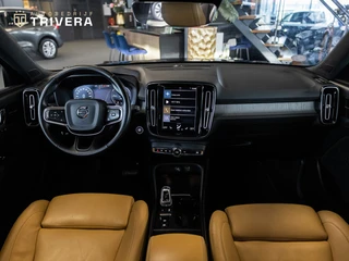 Volvo XC40 1.5 T5 Recharge Inscription 262PK l SoH 95% l CAM 360° l Vol Leder l PANO l Harm. Kardan l 1ste eig. Dealer Onderh. / 19