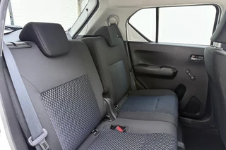 Suzuki Ignis 1.2 Smart Hybrid Select 83pk | Automaat | Airco | Lichtmetalen Velgen | Camera | Stoelverwarming | Apple Carplay Android Auto | 6.000km! / 14