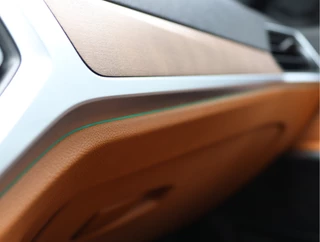 BMW 3 Serie 320i High Executive Edition  | Schuifdak | Leder | Camera | Org. NL / 64