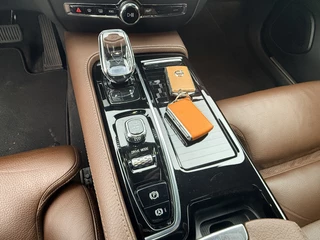 Volvo V60 2.0 T6 Recharge AWD Inscription  | Trekhaak | Pano | LED | Keyless | Adapt. Cruise | Apple/Android | Four C / 32