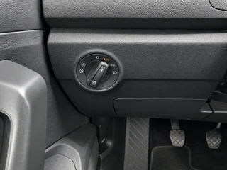 Volkswagen T-Roc 1.0 TSI Style 116 pk  | adaptieve cruise control | navigatie | parkeersensoren | all season banden | climate control / 24