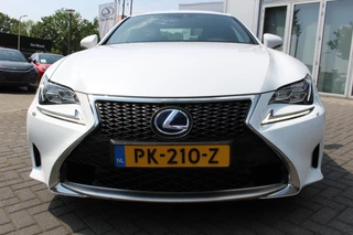 Lexus RC 300h F SPORT Line NL-AUTO CRUISE TRIPLE-LED STOELVENT BLIND-SPOT 19" LM-VELGEN / 9
