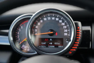Mini Mini 1.5 Cooper Chili Serious Business | 1e eigenaar | Volledig onderhouden | Climate Control | LED | Cruise Control | Bluetooth | 18 inch | Navigatie | Comforttoegang | / 19
