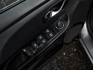 Renault Clio Estate 0.9 TCe Dynamique Navi | Climate control | Cruise control | PDC / 27
