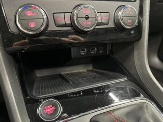 Seat Leon ST 1.5 TSI FR Business Intense PANO CARPLAY NAVI. / 37