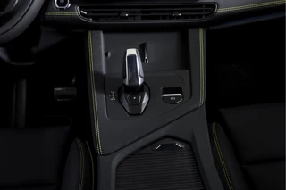 Lynk & Co 01 1.5 PHEV 276 PK More | S/K-panodak | Dig. Cockpit | Stoel-+Stuurverw. | 360 Camera | Adapt. Cruise | Memory | Elek. klep | LM 20" | 5359 / 29