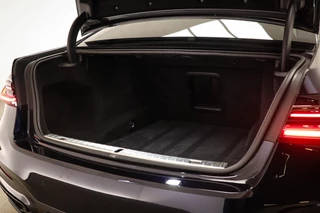 BMW 7-serie 730Ld xDrive High Executive | LUCHTVERING | COPILOT PACK | MASSAGE | SOFTCLOSE | 360 CAMERA / 18