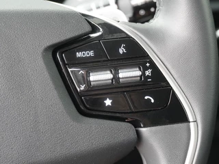 Kia Niro EV DynamicLine 64.8 kWh Automaat - SOH 98,9% - Navigatie - Adaptieve Cruise Control - Apple/Android Carplay - Climate Control - Fabrieksgarantie Tot 2031 / 26