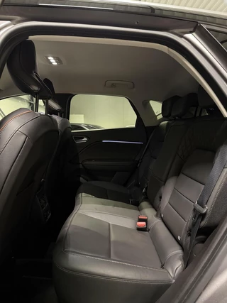 Renault Captur 1.3 TCe 155PK Initiale Paris Trekhaak Bose / 36