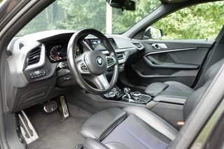 BMW 1 Serie 118i High Executive M-Sport  | Panodak | Stoelverw. | LED | DAB | Camera | BTW | / 27
