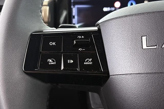 Lancia Ypsilon 1.2 Turbo Hybrid 110pk / 25