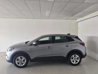Opel Grandland X 1.2 Turbo Business Elegance / 6