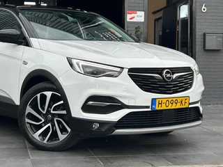 Opel Grandland X 1.2Turbo Innovation|AUT|Carplay|PANO|Cruise / 7