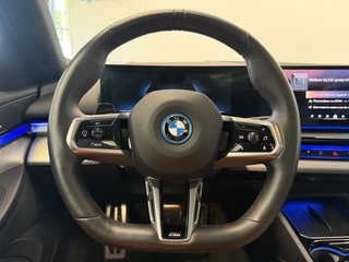 BMW i5 eDrive40 84 kWh  Head-Up ACC PDC Trekhaak M-Sport Leder 24 Maanden garantie* (Vraag naar de voorwaarden) / 6