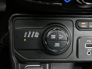 Jeep Compass 4xe 240 Plug-in Hybrid Electric S | Automaat | Cruise control | Navigatie | Camera | Leder / 28