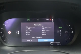 Volvo XC60 T6 Recharge AWD Plus Bright | Stoelverwarming | Trekhaak | 360° Camera |  Long range  | Pilot Assist |  BLIS  | Keyless / 19