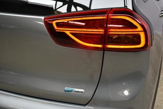 KIA Niro 1.6 GDi Hybrid 141pk DCT6 DynamicLine TREKHAAK / 28