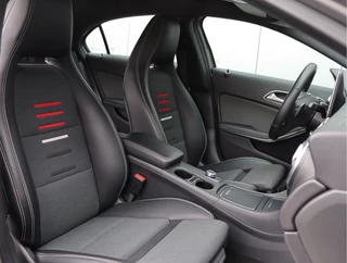 Mercedes-Benz A-Class 180 Ambition  | Trekhaak | Navigatie | LED | Org. NL / 20