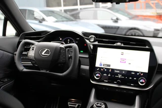 Lexus RZ 550e DIRECT 4 F SPORT 77 kWh DIRECT LEVERBAAR YOKE-STUUR STEER-BY-WIRE PANO MARK-LEVINSON STOELVENT / 12