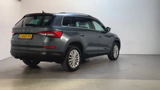 Skoda Kodiaq 1.5 TSI 150pk DSG Business Edition Panoramadak Camera Trekhaak Stoelverwarming / 7