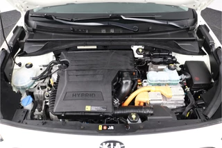 Kia Niro 1.6 GDi Hybrid DynamicLine  - Automaat - Trekhaak - Achteruitrijcamera - Navigatie - Cruise Control - Climate Control - 12 maanden bovag garantie / 38