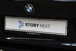 BMW 3 Serie Sedan 330i High Executive M Sport Pakket Automaat  / Live Cockpit Professional / Head-Up Display / Leder / Harman Kardon / LED / Stoelverwarming / Driving Assistant / Achteruitrijcamera / M Sportremsysteem / DAB / Ambiance Verlichting / 8