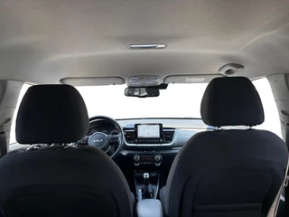 Kia Stonic 1.0 T-GDi MHEV DynamicPlusLine | Cruise Control | Climate Control | Navigatie | Camera | LM Velgen | Parkeersensoren | / 25