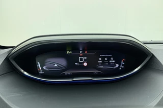 Peugeot 5008 1.2T 130pk Automaat GT | Elektrische achterklep | Black Pack | 19'' velgen | Achteruitrijcamera | 7 Persoons / 33