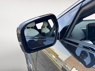 Kia EV4 Hatchback GT-Line Business Edition 81.4 kWh | Direct beschikbaar | Stoel-Stuur verwarming | Draadloos Apple Carplay - Android Auto | GT-Line Exterieur en Interieur Details | Kia Leiderdorp 071 760 06 00 / 10