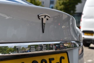 Tesla Model S 75D incl. BTW 334 PK  | 4x4 | NL- AUTO | Autopilot | Panoramadak | Luchtvering | Carplay | Camera | 21' inch | Dodehoek detectie | Voorstoelen verwarmd / 31
