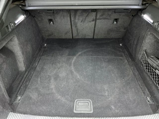 Audi A4 Avant 35 TFSI S - Line | Automaat | Adaptive Cruise | Camera | Stoelverwarming | Navigatie | Leder / 28