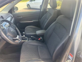 Suzuki Vitara 1.4 Boosterjet Style Rhino Edition Smart Hybrid Panoramadak  Fabrieksgarantie Rijklaar “Sinds 1970 | 5.000+ reviews | Score 9,5 | Service zoals ’t hoort” Henk Jongen Auto's in Helmond,  al 50 jaar service zoals 't hoort! / 18
