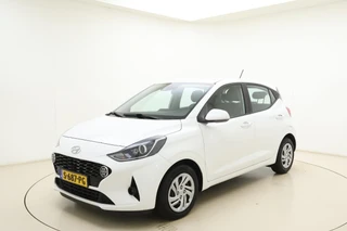 Hyundai i10 1.0 Premium | Camera | Parkeersensoren | Climate control | Weinig kilometers | Cruise control | DAB Radio