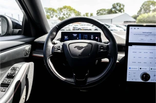 Ford Mustang Mach-E AWD 75 kWh  | Pano | B&O | Camera / 8
