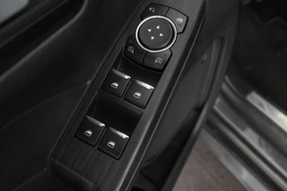 Ford Kuga 2.5 PHEV Vignale  Trekhaak, Head up display! B&O / 18