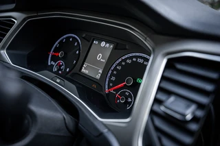 Volkswagen T-Roc 1.5 TSI Sport Autom. | Navi | PDC | Cruise controle | Trekhaak / 59