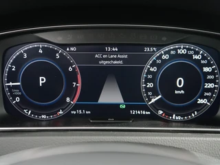 Volkswagen Golf Variant 1.5 TSI Highline Business R | Stoelverwarming | Camera | Virtual | ACC | / 24