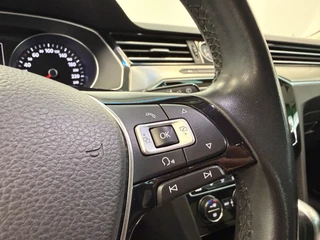 Volkswagen Passat Variant 1.4 TSI ACT Connected Series  R-line Carplay Navigatie 24 Maanden garantie* (Vraag naar de voorwaarden) / 10