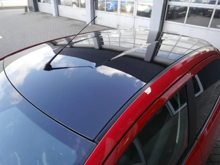 Peugeot 108 1.0 e-VTi Allure | Apple carplay | Achteruitrijcamera | Dab | Mistlampen | Zwart dak | Extra getint glas | Climate control | 5 deurs | Stuurwielbediening / 33