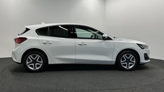 Ford Focus 1.0 EcoBoost Hybrid Connected CRUISE PDC / 10