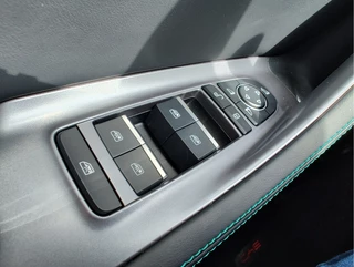 BYD SEAL U 1.5 T DM-i AWD DESIGN  Sunroof | 4x4 | Leder | HUD | 360 Camera / 29