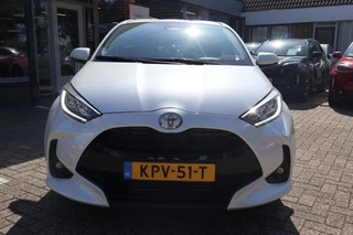 Toyota Yaris 1.5 HYBRID 115 STYLE STOEL-STUUR VERW. DODEHOEK LED KOPLAMPEN KEYLESS PARK.SENSOREN V+A / 25