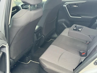 Toyota RAV4 2.5 Hybrid Dynamic AWD DYNAMIC 1650KG TREKGEW STOELVERW PARK-SENSOREN NAVI CAMERA APPLE/ANDROID LM-VELGEN / 6