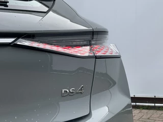 DS DS 4 1.6 HYbrid 225 PHEV E-Tense Trocadero Stoel/Stuurverw. Leder Carplay Plug-in / 20
