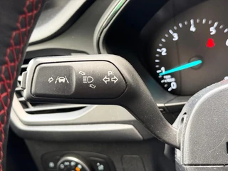 Ford Focus Wagon 1.0 EcoBoost ST Line Business / 23