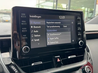 Toyota Corolla 1.8 Hybrid Business Plus / 13