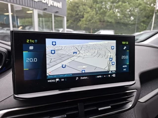 Peugeot 3008 SUV 1.6 HYbrid 225 EAT8 Automaat Road Trip Nav/Cam / 15