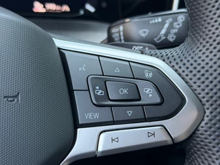 Volkswagen Golf 1.5 272pk eHybrid GTE Trekhaak | Led mistlampen | Head up | IQ light | Rijklaar incl. garantie / 17
